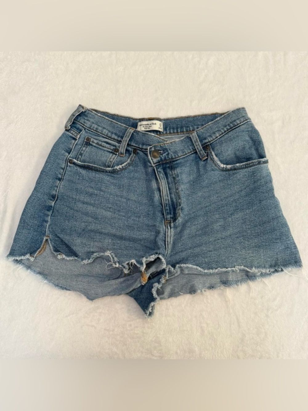 Abercrombie and Fitch Curve Love High Rise Cross Over Waist Mom Shorts size 4
